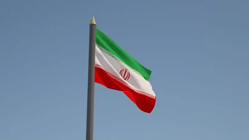 İran’da eğitim uçağının düşmesi sonucu 1 kişi hayatını kaybetti