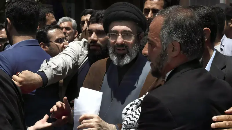 İran’ın yeni dini lideri belli oldu: Uzmanlar Meclisi Gilan Vilayeti Üyesi, ‘Mücteba Hamaney’i yeni lider olarak seçtiklerini’ ifade etti