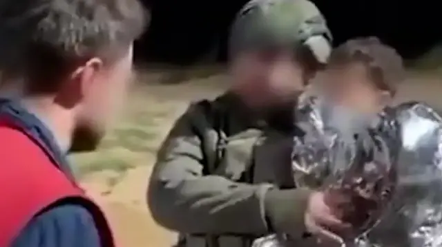 İsrail askerleri üzerinde sigara söndürüp çivi batırdıkları 18 aylık çocuğu Kızılhaç’a böyle teslim etmiş