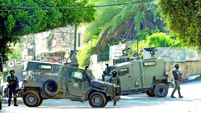 İsrail ordusu istilacıların emrinde