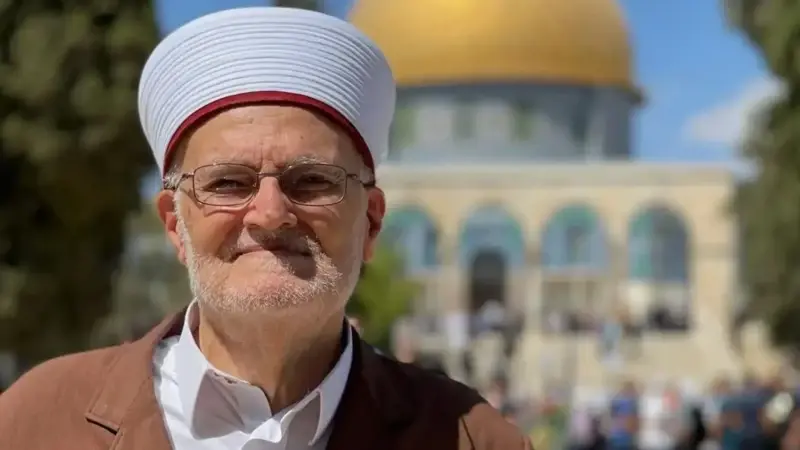 İsrail polisi Mescid-i Aksa İmamı Abbasi’yi gözaltına aldı