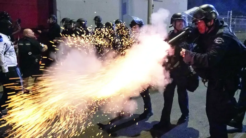 Kitlesel öfke sokağa taşıyor