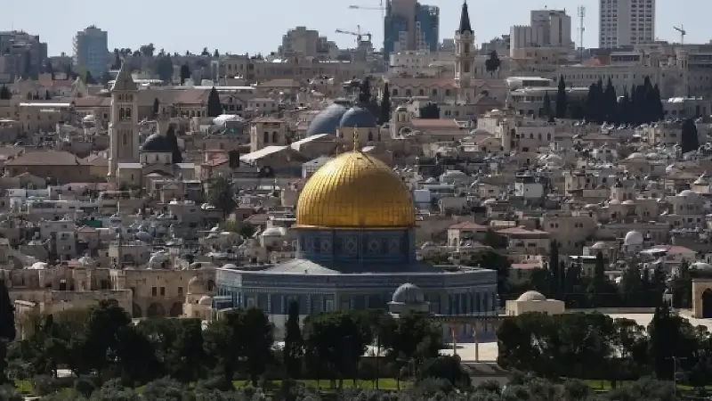 Kudüs en hüzünlü bayrama giriyor: İsrail’in kapalı tuttuğu Mescid-i Aksa’da bayram namazı kılınamıyor