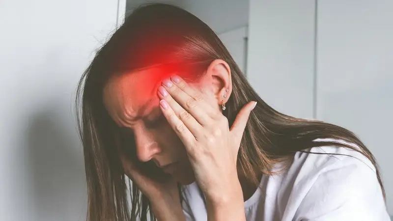 Migren atakları olanlar bu besinlere dikkat: Masum görünen yiyecekler migreni tetikliyor