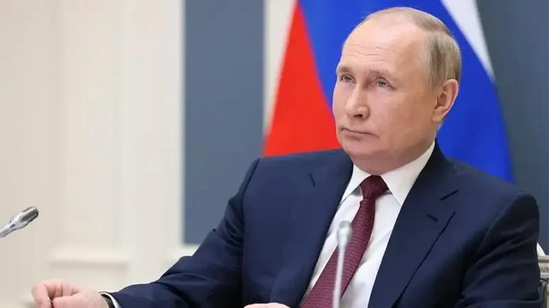 Putin: Batı’nın Rusya’yı stratejik yenilgiye uğratma çabaları başarısız