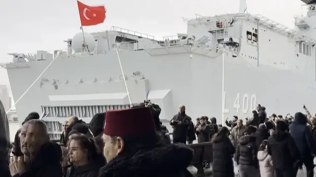 Rotterdam’da TCG Anadolu rüzgarı: Avrupa’daki Türkler limana akın etti