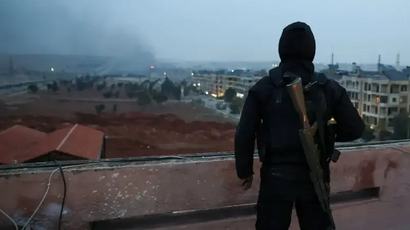 Suriye ordusu Fırat Nehri’nin batısındaki cephe hattına takviyeye devam ediyor