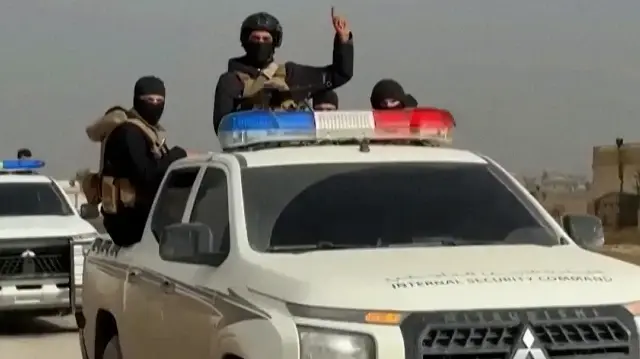 Suriye ordusuna ait askeri konvoy Haseke’ye girdi