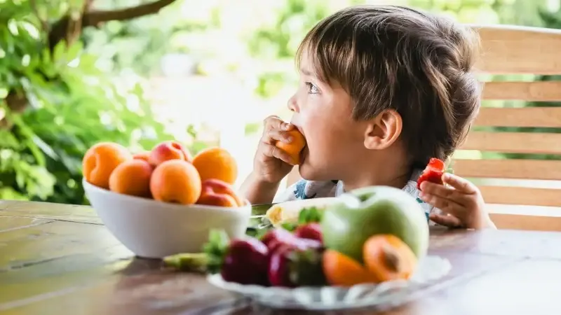 Uzman isim uyardı: Ara tatilde çocukların beslenme düzeni bozulabilir