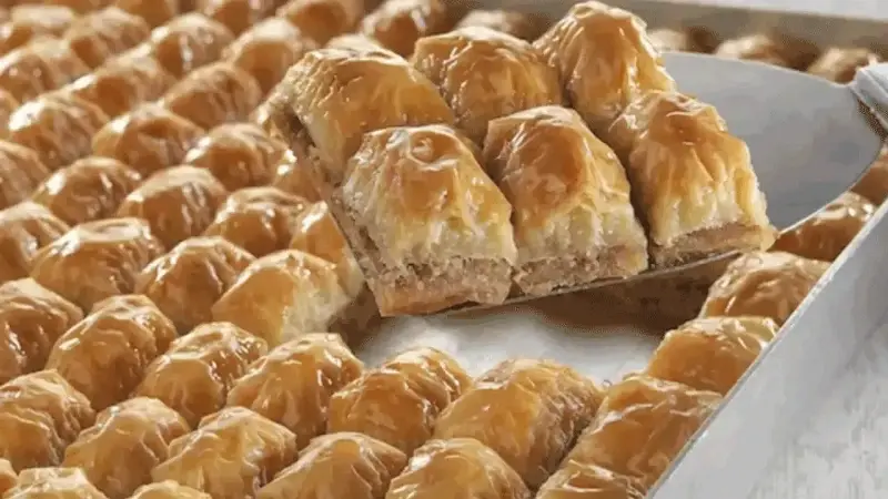 Uzmanından ‘bayram’ uyarısı: Sadece tatlı değil, tuzlu ikramlara da dikkat edin