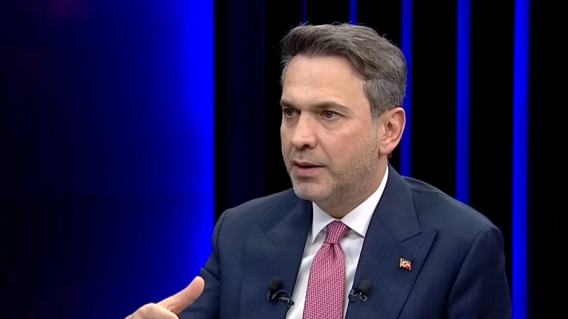 Bakan Bayraktar ‘Dünya krizlerle karşı karşıya’ deyip anlattı: Enerjide sıkıntı yok ama belirsizlikler risk getirir