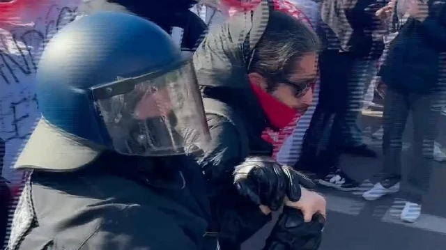 Berlin’de Alman polisinden Nakbe yürüyüşüne sert müdahale: Çok sayıda gözaltı var