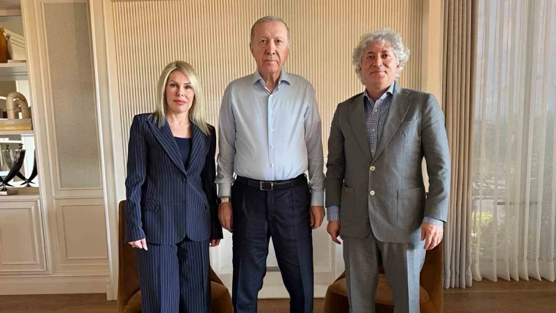 Cumhurbaşkanı Erdoğan’a Türkiye’ye sağlıkta stratejik atılım sağlayan CAR-T hücre tedavisi sunuldu