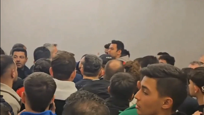Konya’da maç sonu VİP tribünü karıştı: “Ne olması gerekiyor istifa etmen için?”