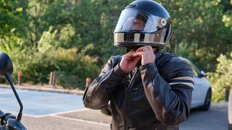 Motosiklet sürücülerine hayati tavsiye: Sadece kask yeterli değil