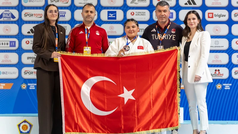 Nisanur Serin’den gümüş madalya