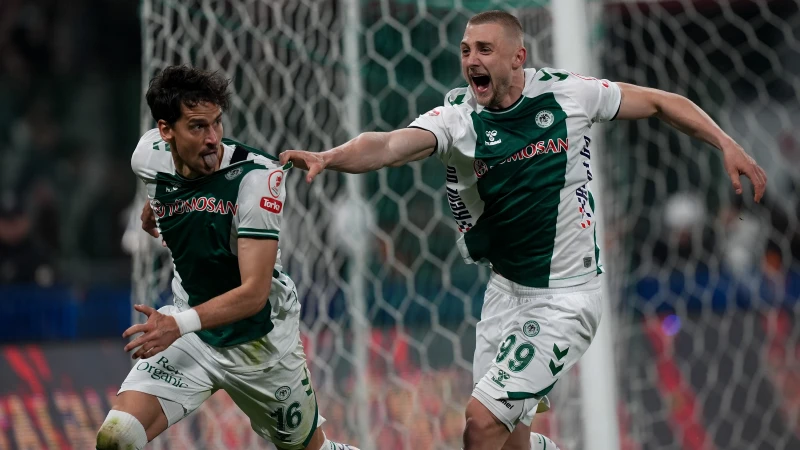 TÜMOSAN Konyaspor Fenerbahçe’yi uzatmalarda eledi: Yarı finale yükseldi