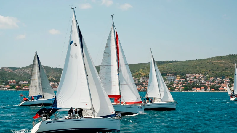 Urla’da yelken heyecanı: Üniversiteliler denizde rekabet edecek
